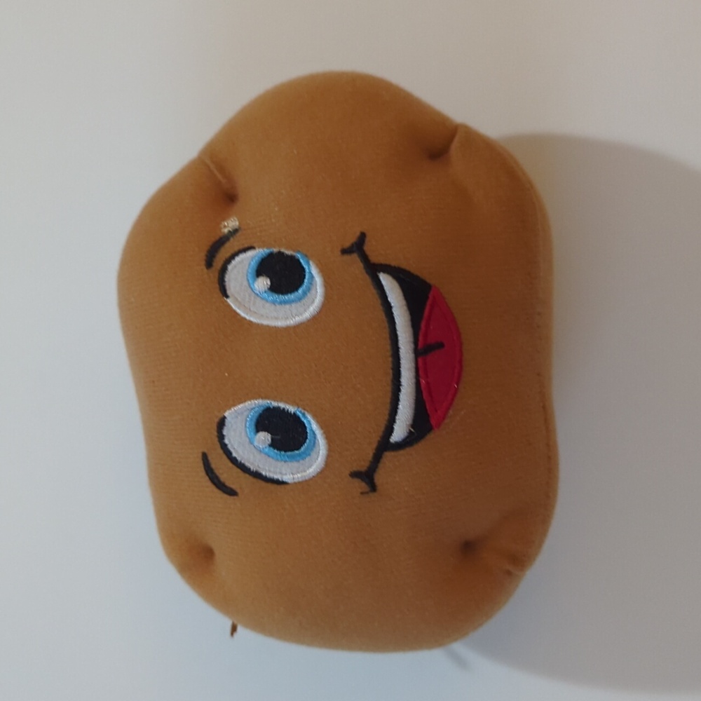 Tater toss toss that tater game plush talking musical potato passing game